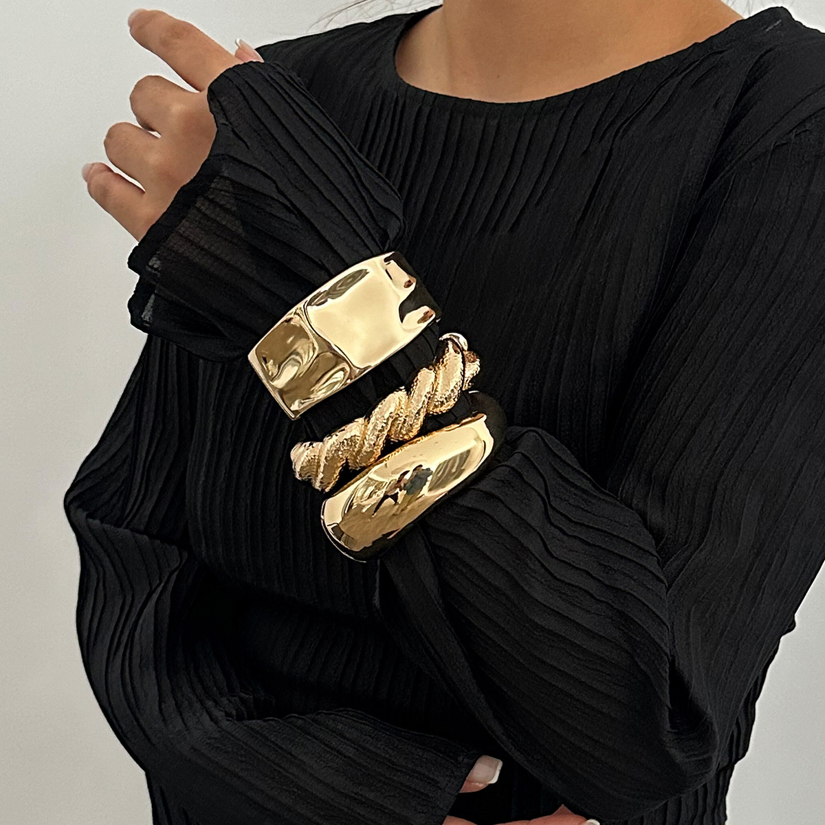 빈티지 골드 컬러 힙합 금속 불규칙한 봄 Bangles - Women'S Emo Accessories 리뷰 및 가격